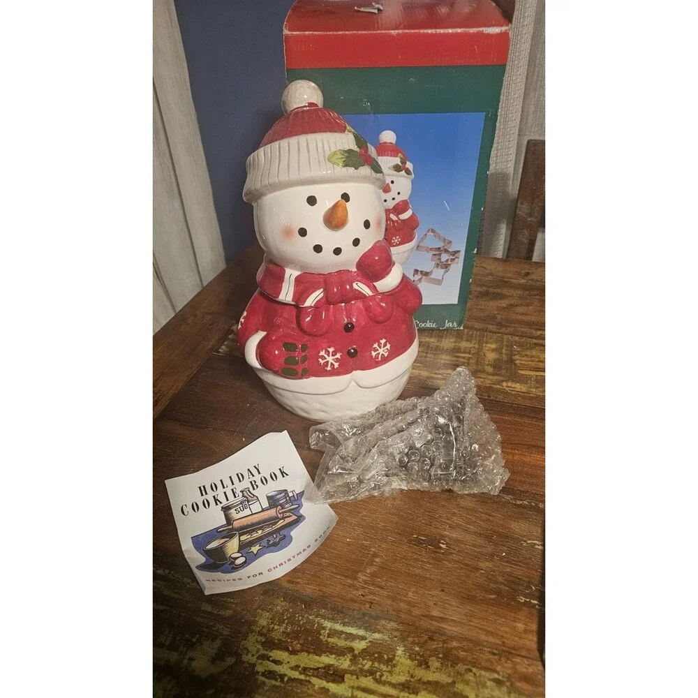 Cookie Jar Snowman Ceramic Christmas holiday festive. With Box, Cookie Cutters